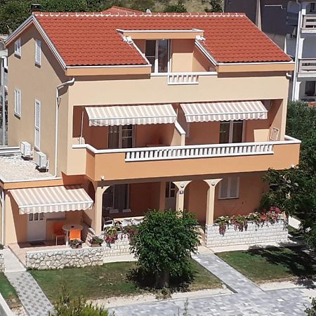 Apartmani Ruza Новалья Экстерьер фото