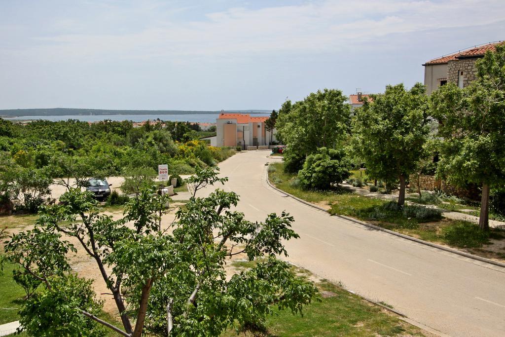 Apartmani Ruza Новалья Экстерьер фото