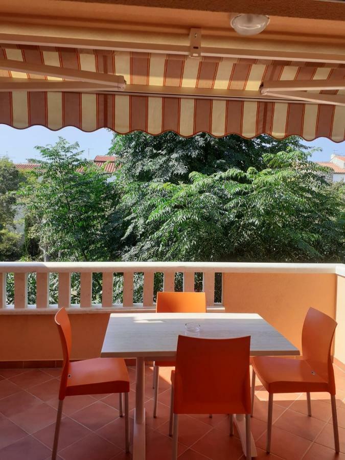 Apartmani Ruza Новалья Экстерьер фото