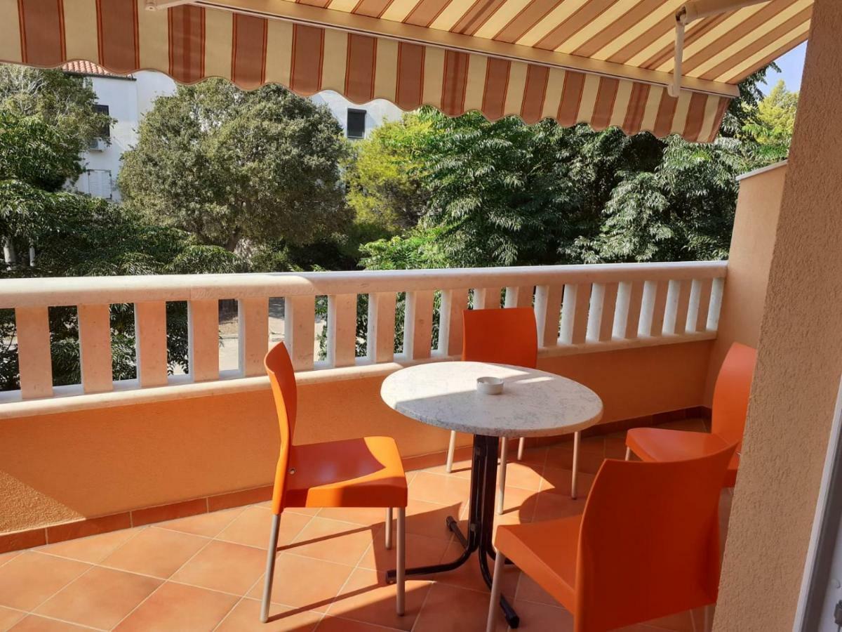 Apartmani Ruza Новалья Экстерьер фото